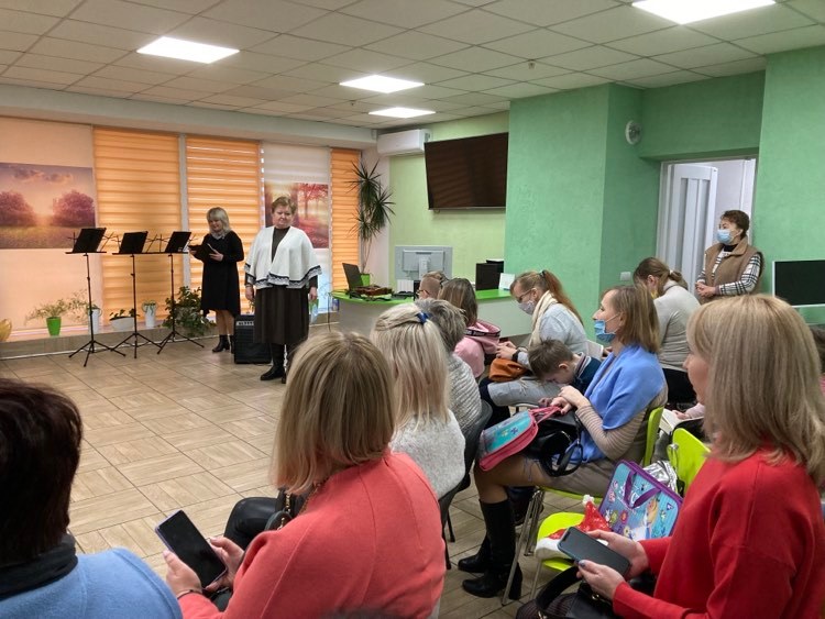 Літературно-музичне свято «Передзвін новорічних мелодій»