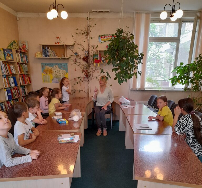 Літня програма дозвілля «Простір, дружній для дітей»