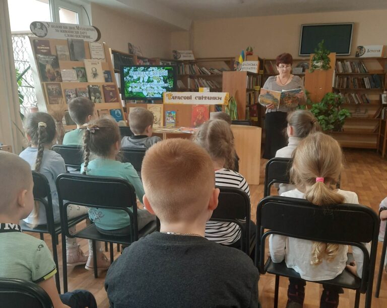 Літературно-музичне свято «До тебе я, Тарасе, йду» в бібліотеці №117 для  дітей.