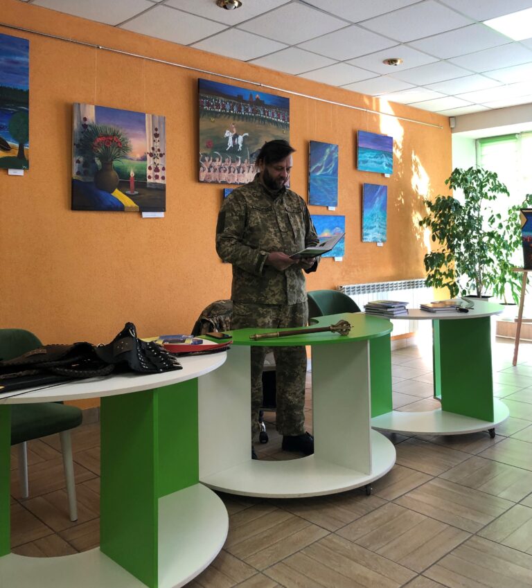 Відкриття виставки картин Леоніда  Жилко-Ковальчука «Сходить Українське Сонце» в бібліотеці ім. Миколи Руденка.