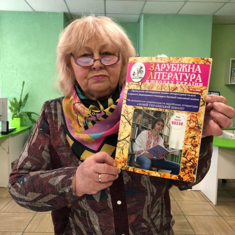 Літературна година «Кримські арабески: творчість кримськотатарських письменників».