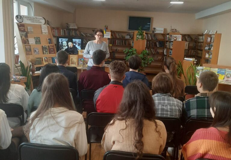 Літературна година «Тарас Шевченко: невідомі сторінки життя» в бібліотеці №117 для  дітей.
