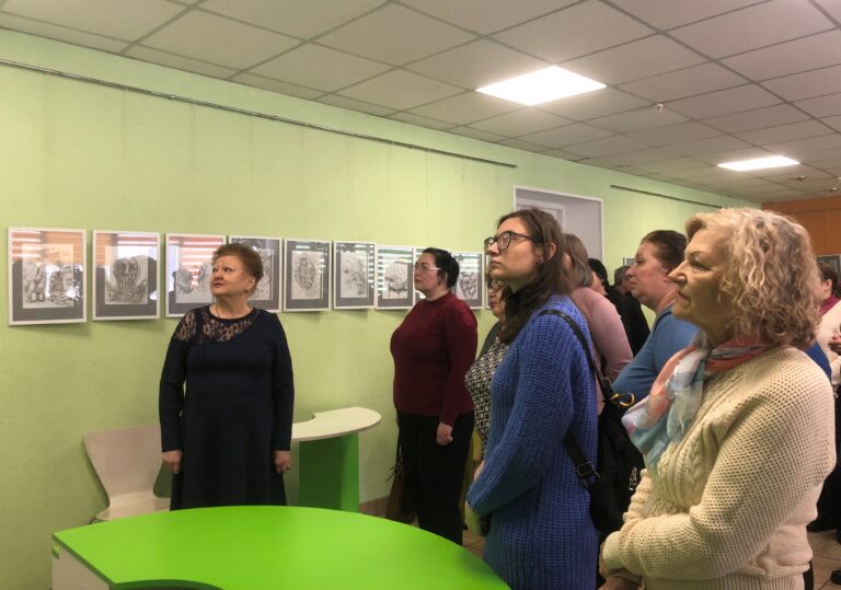 Презентація виставки графічних робіт київського художника Володимира Реброва «Коли зникають фарби»