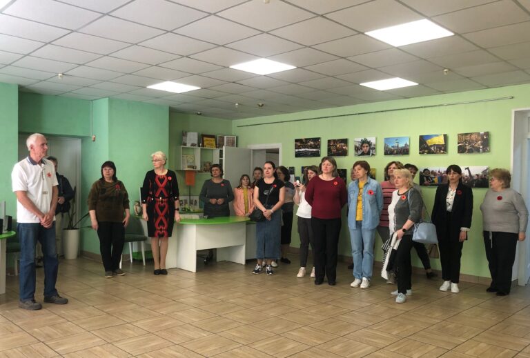Відкриття фотовиставки Олександра  Синиці «Мій Майдан» в Мистецькій галереї бібліотеки ім. Миколи Руденка