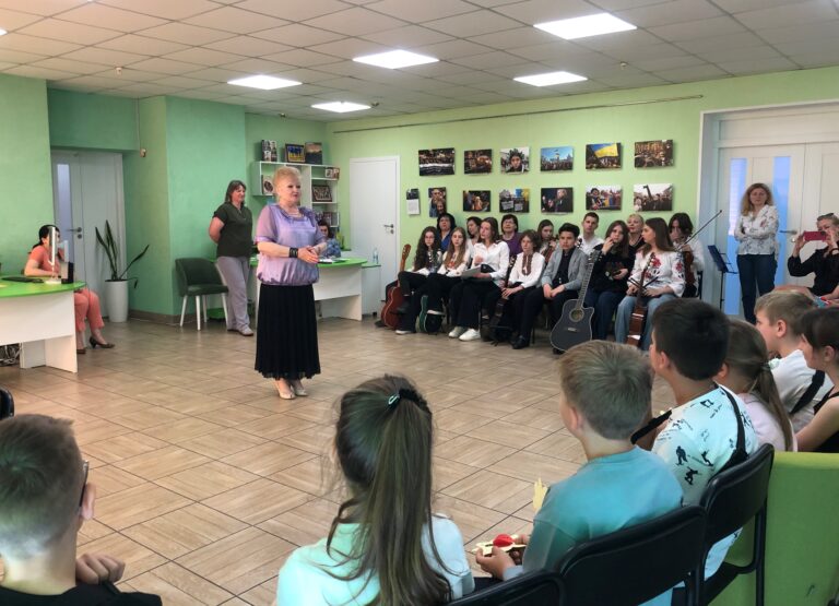 Музично-поетична акція до Міжнародного дня захисту дітей «Сонячний настрій дитинства» в бібліотеці ім. Миколи Руденка