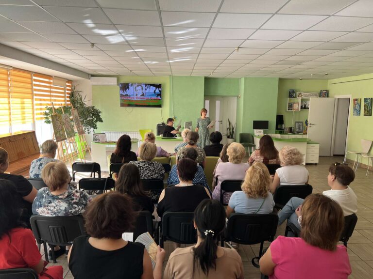 Літературна година «Джеймс Фенімор Купер: він відкрив Європі Америку»  бібліотеки ім. Ю.Смолича