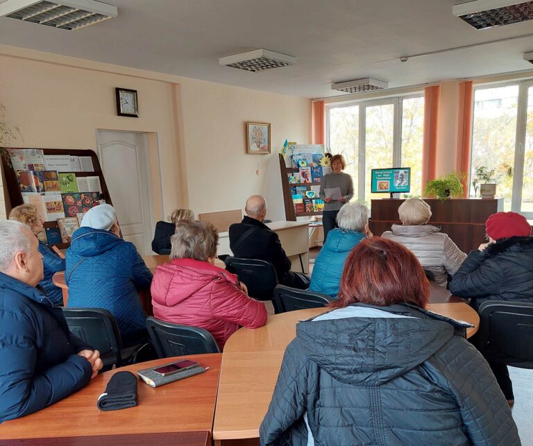 Мистецька година «Ця дивовижна культура. Марія Примаченко» в бібліотеці ім. Ю. Смолича