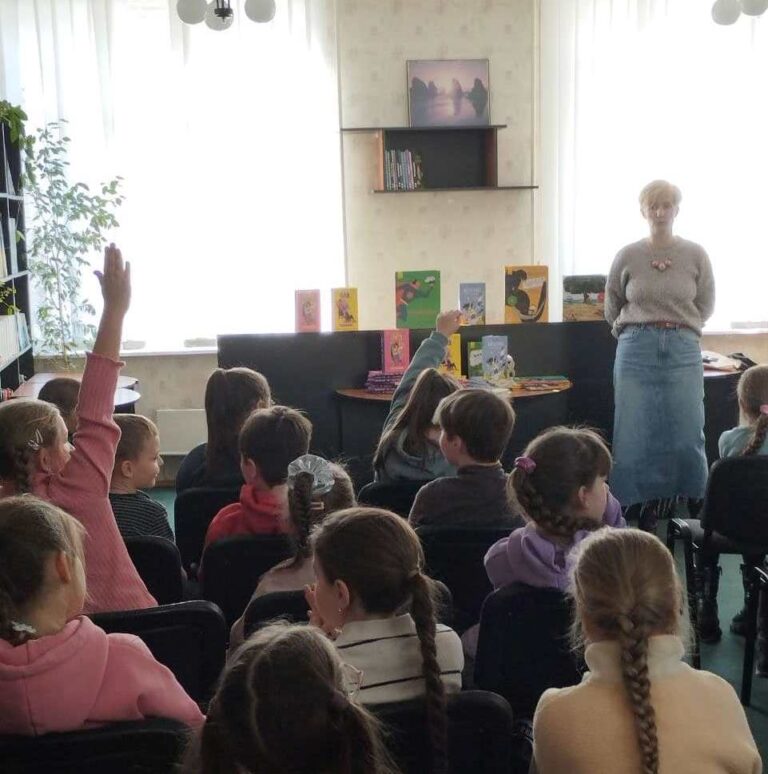 Зустріч із сучасною українською письменницею Ольгою Купріян в бібліотеці №157