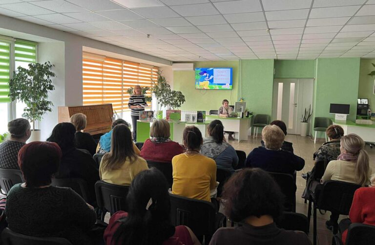 Літературна година «Сузірʼя дитячих письменників» бібліотеки №157 для дітей