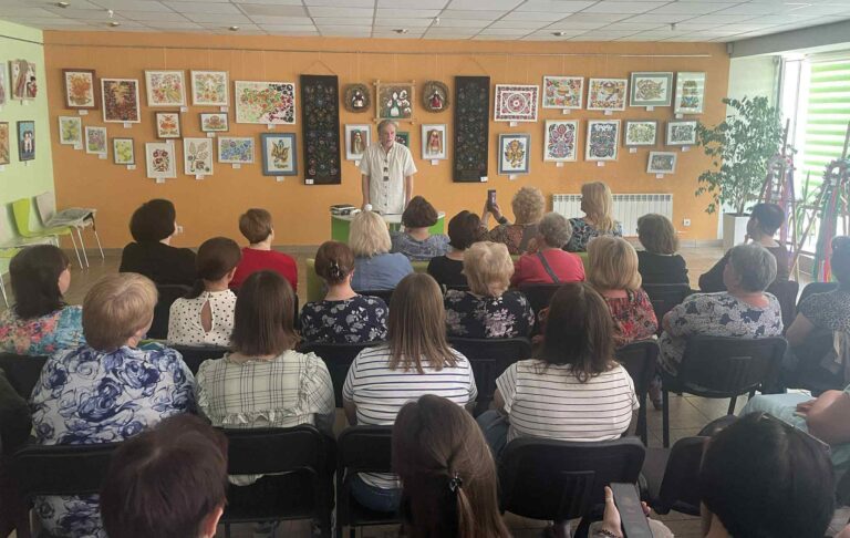 Вистава «Лібертанго або Прибери свої ноги!» Петра Миронова в бібліотеці ім. Миколи Руденка