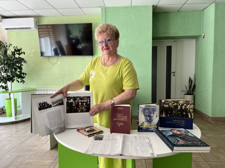 Історичний екскурс «Андрей Шептицький: велет християнства та українства» в бібліотеці ім. Миколи Руденка