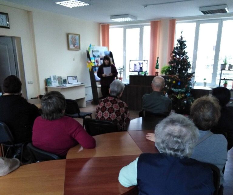Мистецька година «Катерина Білокур: життя в обіймах квітів» в бібліотеці ім. Ю. Смолича