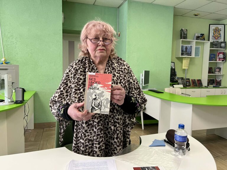 Літературна година «Сильніший від смерті. Олексій Дмитренко» в бібліотеці ім. Миколи Руденка