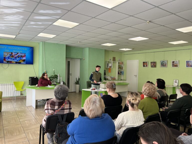 Майстер- клас «Ебру. Нетрадиційна техніка малювання» бібліотеки №157 для дітей